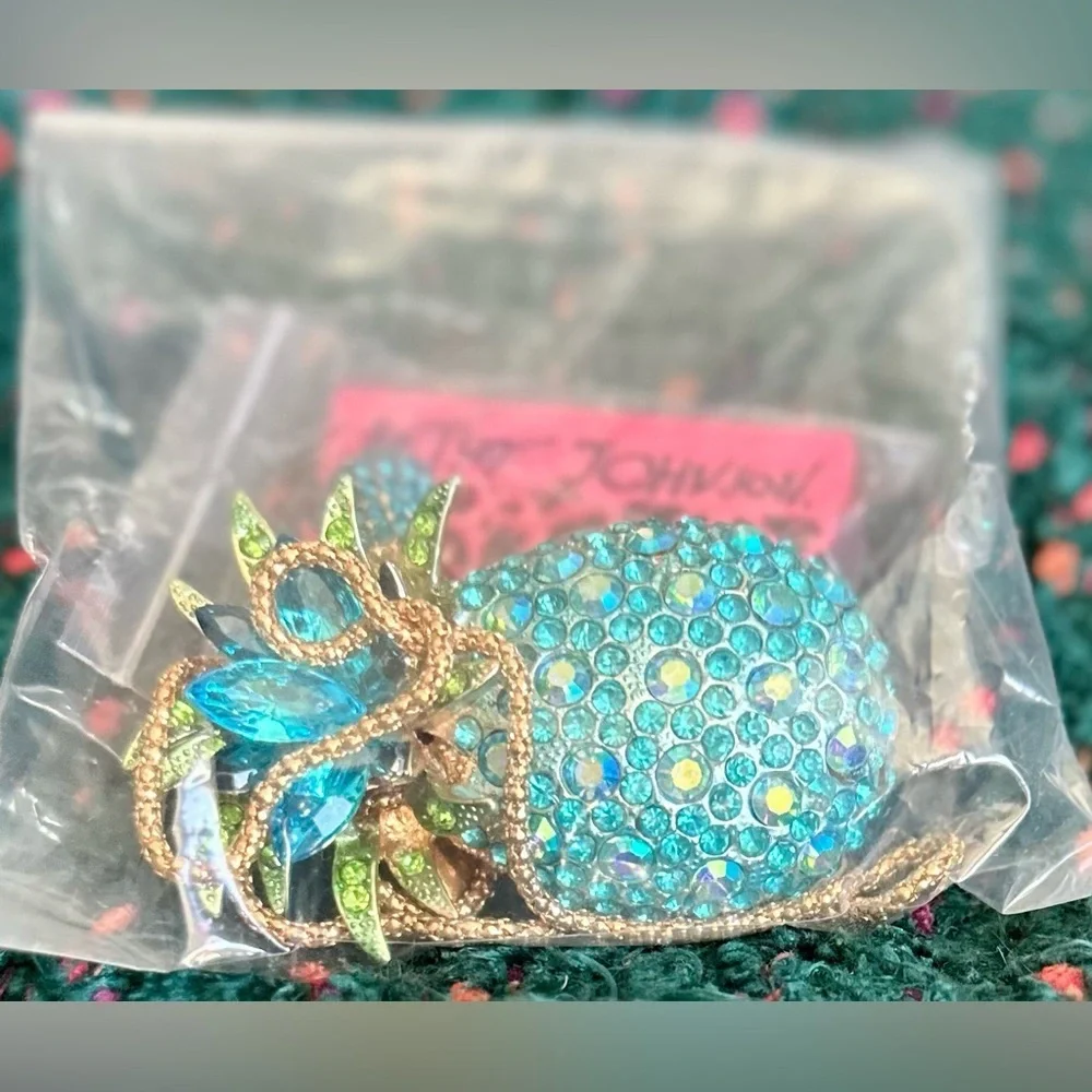 Betsey Johnson Pineapple Set — Necklace, Brooch + Earrings | NWT Vintage